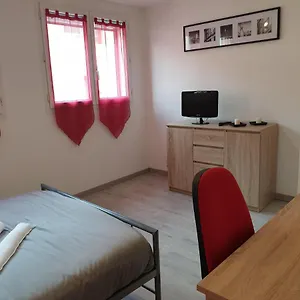 t1-bis-centre-villetarbes-logement-entier.midi-pyreneeshotels.com/